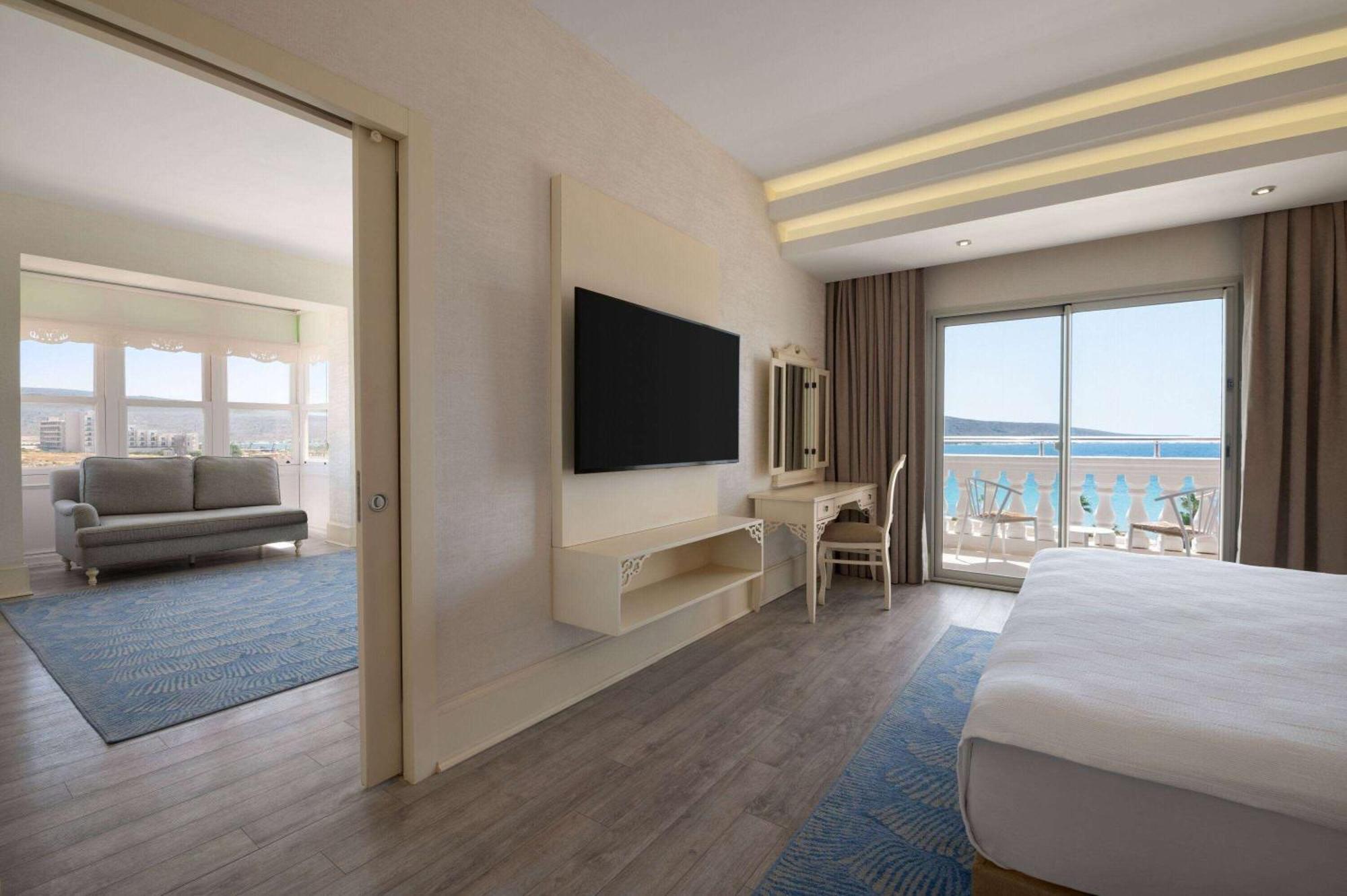 Dolce By Wyndham Cesme Alaçatı Ngoại thất bức ảnh