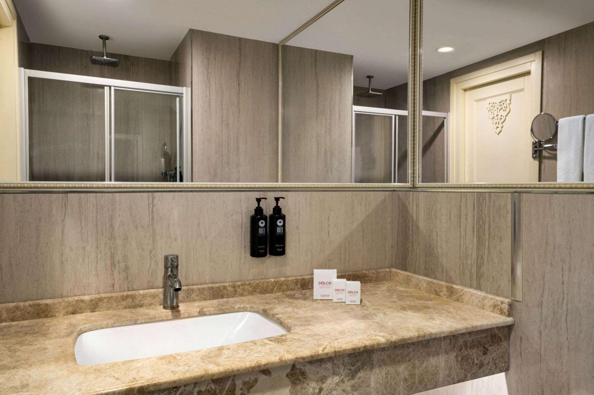 Dolce By Wyndham Cesme Alaçatı Ngoại thất bức ảnh