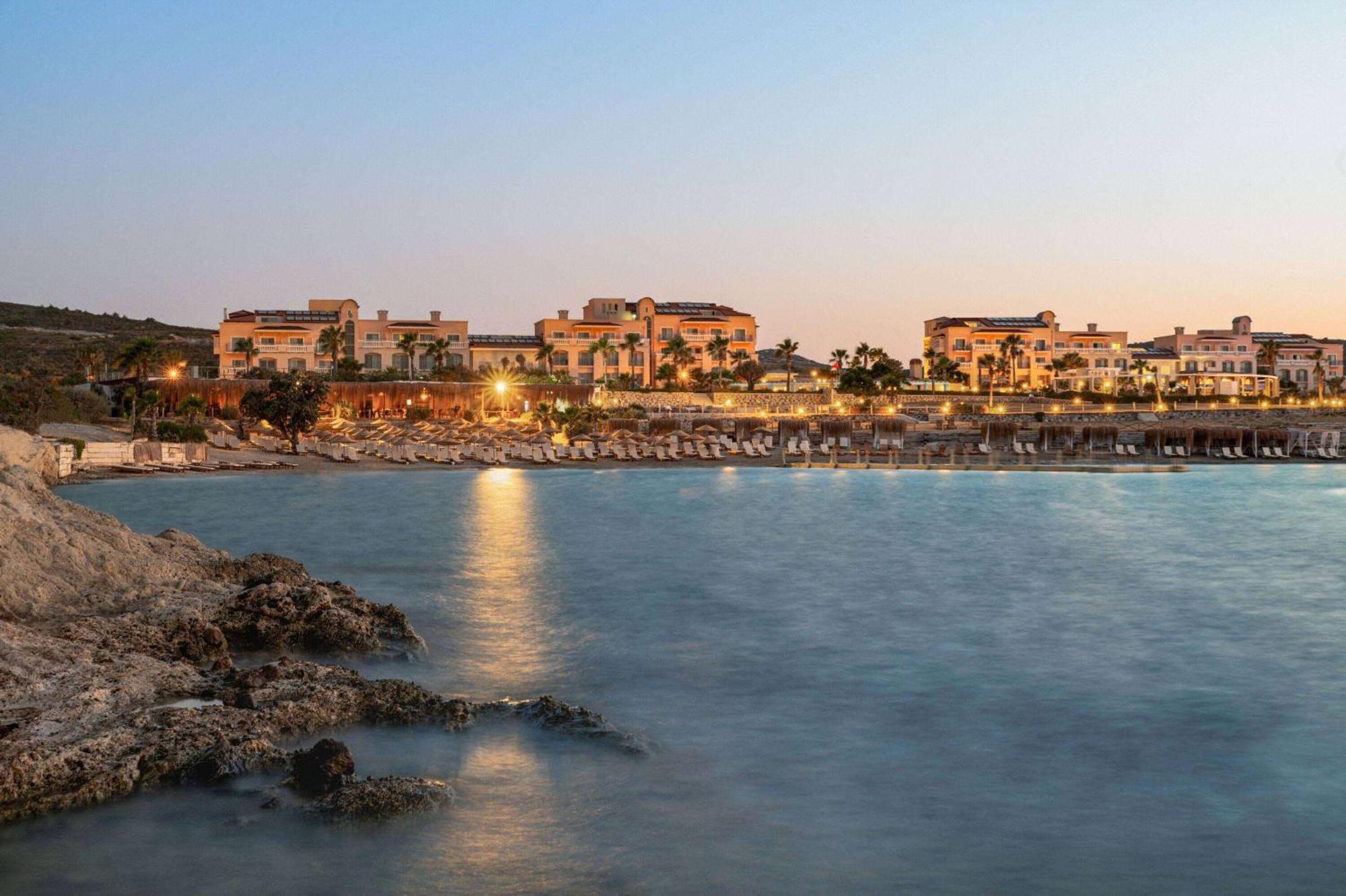 Dolce By Wyndham Cesme Alaçatı Ngoại thất bức ảnh